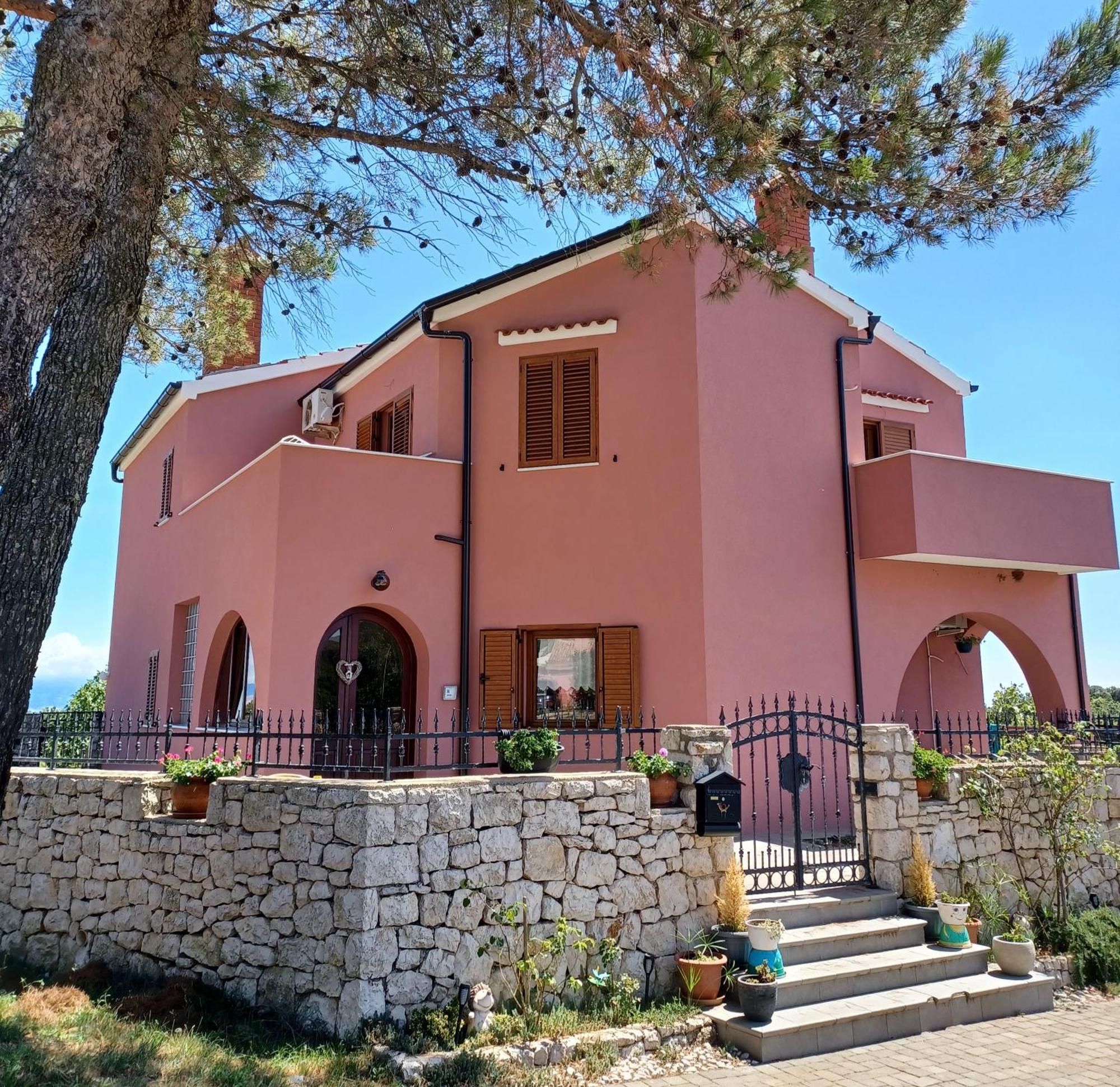 Sobe Bukaleta Loznati Bed & Breakfast ภายนอก รูปภาพ